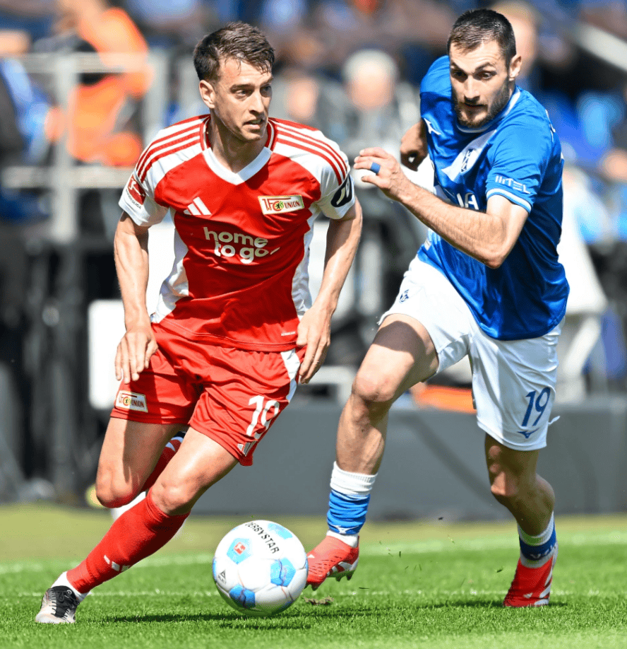 国际比赛日德国杯传出新动向；斯图加特官宣签约；管理层表态：话题不断；轮换策略成焦点的简单介绍-英雄联盟